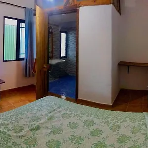 https://acogedor-apartamento-verodes-de-una-habitacion.adeje-hotels.com